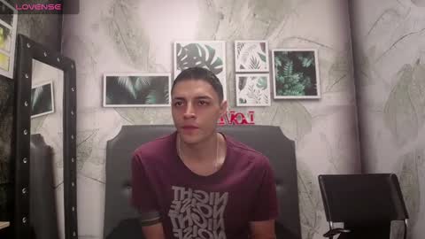 Snapshot of frank_millers chatting on February 19, 12:33 pm Frank online show from February 19, 12:33 pm