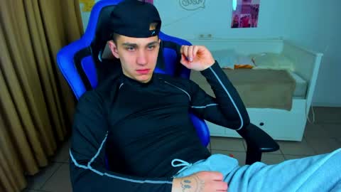 Frank online show from April 22, 5:35 am