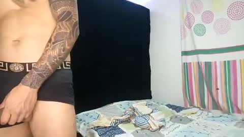 frankdanielsmolano online show from July 17, 4:41 am