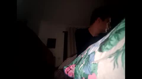 Snapshot of fraromeo2 chatting on February 2, 6:37 am fraromeo2 online show from February 2, 6:37 am