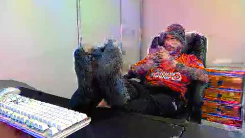 Snapshot of fraser_guilen chatting on February 24, 11:52 pm Fraser online show from February 24, 11:52 pm