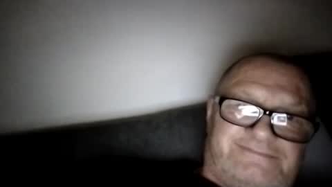 Snapshot of frauenfeind1 chatting on February 13, 9:20 am Wolfi online show from February 13, 9:20 am