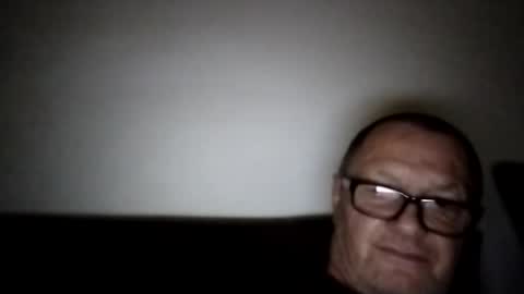 Snapshot of frauenfeind1 chatting on September 15, 7:43 am Wolfi online show from September 15, 7:43 am