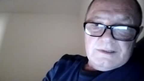 Snapshot of frauenfeind1 chatting on March 8, 7:02 am Wolfi online show from March 8, 7:02 am