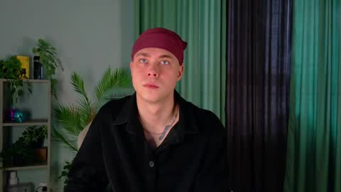 Fred online show from April 18, 11:44 am