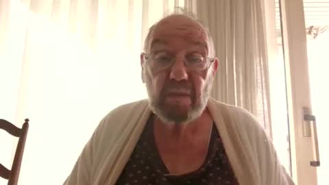 Snapshot of fredaldavid chatting on September 21, 9:20 am David Fredal online show from September 21, 9:20 am