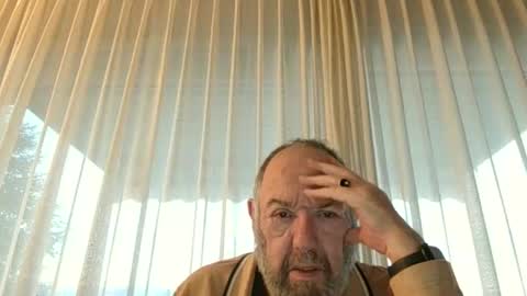 Snapshot of fredaldavid chatting on December 6, 3:44 pm David Fredal online show from December 6, 3:44 pm