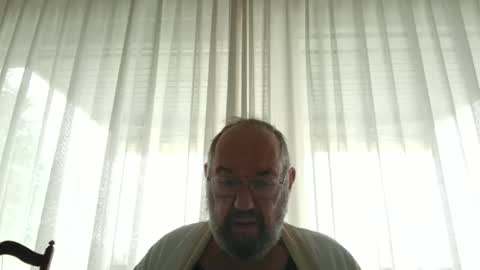 Snapshot of fredaldavid chatting on December 8, 10:30 am David Fredal online show from December 8, 10:30 am
