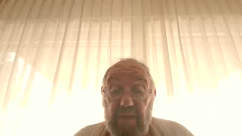 Snapshot of fredaldavid chatting on December 13, 10:19 am David Fredal online show from December 13, 10:19 am