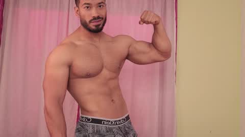 Snapshot of freddsexxx chatting on October 14, 4:36 pm FredSeXXX online show from October 14, 4:36 pm
