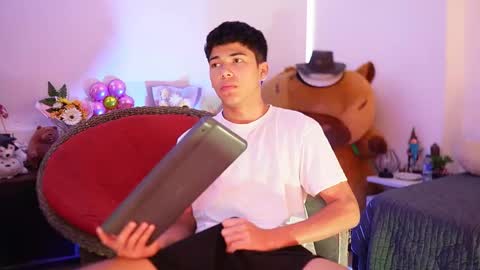 Juan  give it a thumbs up please its important online show from October 18, 11:59 am