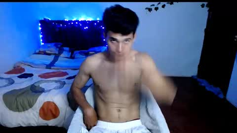 Snapshot of freddy_romans2 chatting on September 12, 1:16 am freddy romans online show from September 12, 1:16 am