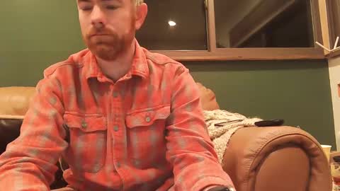 Snapshot of freddypj chatting on December 11, 3:04 am Freddy online show from December 11, 3:04 am