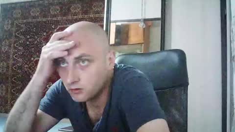 freeeman90 online show from June 8, 7:15 pm