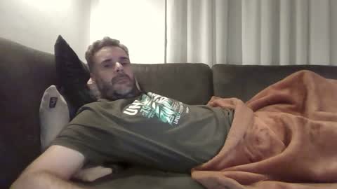 freggle19800 online show from October 16, 7:05 am