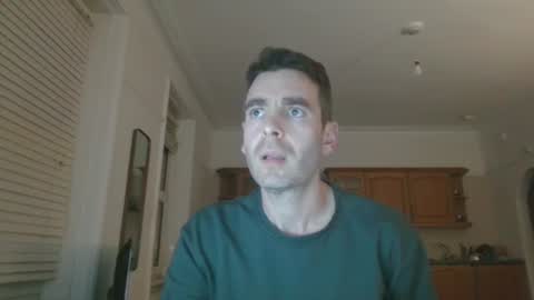 Snapshot of frenchbdmaninlondon chatting on October 11, 9:52 pm Horny Paul online show from October 11, 9:52 pm
