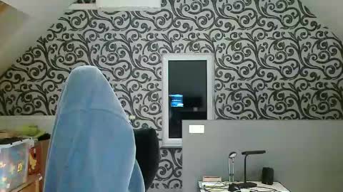 French fries online show from December 7, 6:48 pm