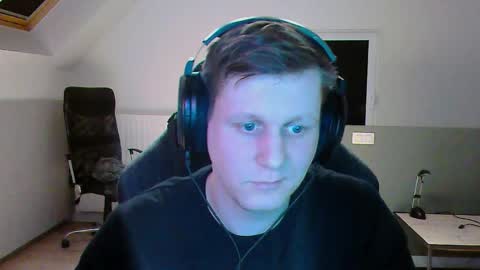 French fries online show from March 10, 7:40 pm