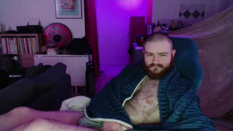 Snapshot of frenchman78650 chatting on October 14, 7:21 pm frenchman78650 online show from October 14, 7:21 pm