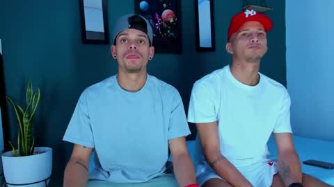 Adam y pitter online show from March 2, 11:17 pm