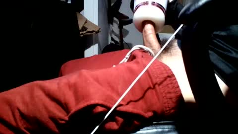 fuckmeallday1975 online show from July 27, 12:23 pm