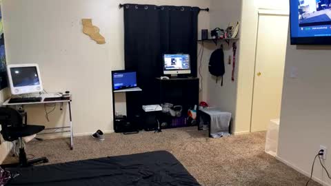 Bubblebuttslut online show from November 13, 12:32 pm