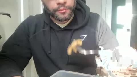 Snapshot of fuckyeahcoach chatting on January 5, 3:02 pm Muscle Bear Jock in Training online show from January 5, 3:02 pm