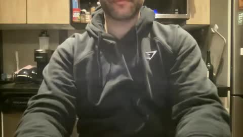 Snapshot of fuckyeahcoach chatting on December 7, 11:07 am Muscle Bear Jock in Training online show from December 7, 11:07 am