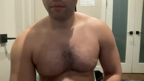 Snapshot of fuckyeahcoach chatting on March 3, 5:07 am Muscle Bear Jock in Training online show from March 3, 5:07 am