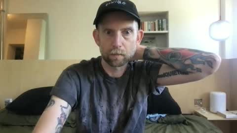 fugazixx online show from April 24, 10:06 am