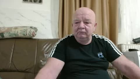 fullballs6 online show from February 15, 3:13 am