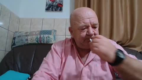 fullballs6 online show from December 16, 1:53 am