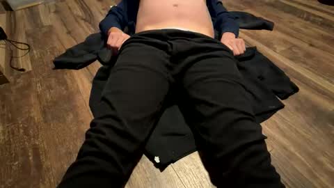 furburgermuncher89 online show from December 14, 7:15 am