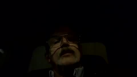 Snapshot of fxson8 chatting on February 19, 6:33 am fxson8 online show from February 19, 6:33 am