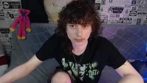Ian online show from July 22, 11:52 pm