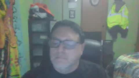 Snapshot of gadude45 chatting on January 8, 1:32 am gadude45 online show from January 8, 1:32 am