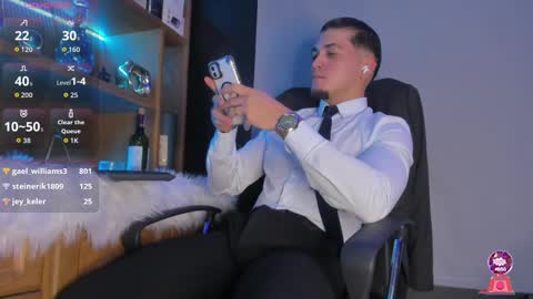 Gael Williams online show from October 4, 2:05 am