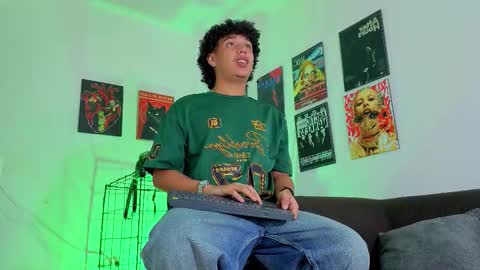 Gael Conner online show from October 22, 3:10 am