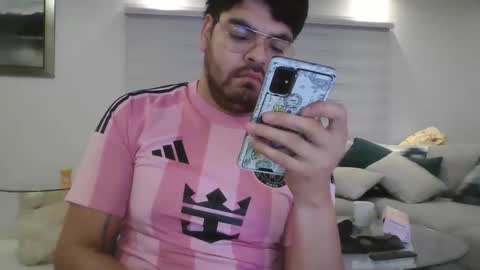 galoricardo10 online show from March 2, 5:52 am