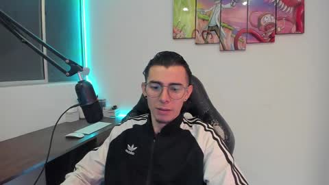 Snapshot of gametommy chatting on January 21, 8:11 pm Tommy online show from January 21, 8:11 pm
