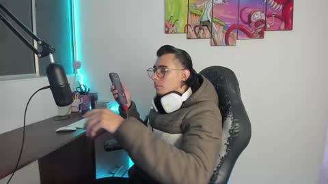 Snapshot of gametommy chatting on January 24, 4:39 pm Tommy online show from January 24, 4:39 pm