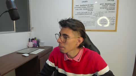 Snapshot of gametommy chatting on December 3, 11:13 pm Tommy online show from December 3, 11:13 pm