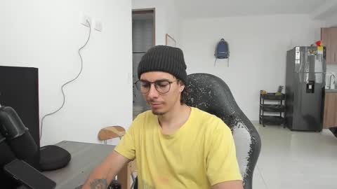 Snapshot of gametommy chatting on February 22, 4:26 pm Tommy online show from February 22, 4:26 pm