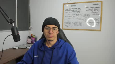 Snapshot of gametommy chatting on January 7, 11:14 pm Tommy online show from January 7, 11:14 pm