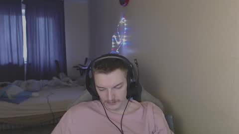 Snapshot of gasturfahe chatting on March 6, 10:09 am gasturfahe online show from March 6, 10:09 am