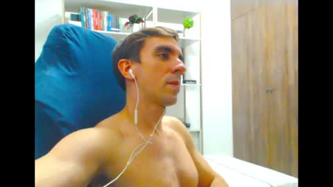 Snapshot of gatosarado23 chatting on February 28, 3:04 am gatosarado23 online show from February 28, 3:04 am