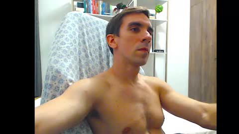 Snapshot of gatosarado23 chatting on March 3, 5:07 am gatosarado23 online show from March 3, 5:07 am