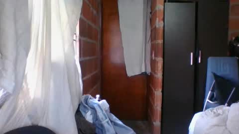 Snapshot of gattitosexy_95 chatting on January 17, 8:59 pm gattitosexy_95 online show from January 17, 8:59 pm