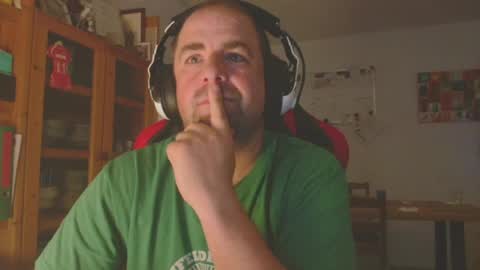 naturalchest83 online show from July 11, 10:12 pm