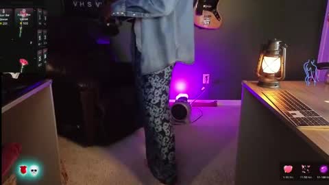 generalbliss online show from April 28, 3:33 am